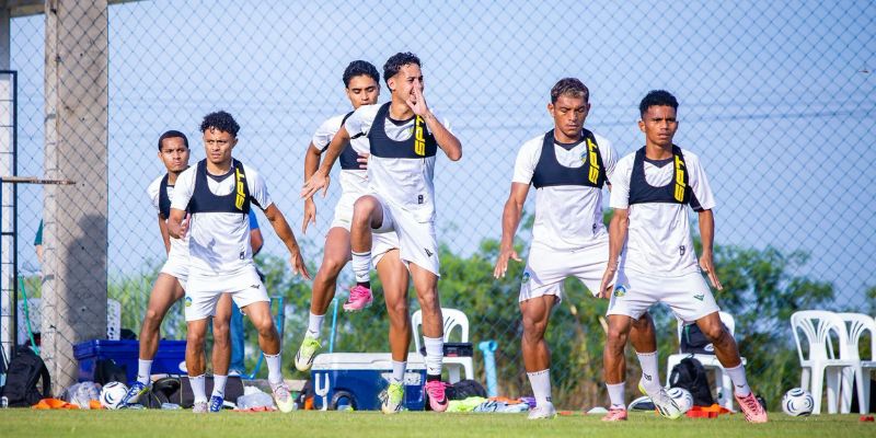 Bốn lớp thông tin cần đặt cạnh nhau khi so sánh